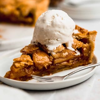 Butter Pecan Cheesecake